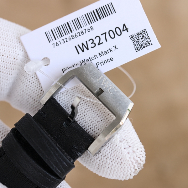 アイ・ダブリュー・シー細部ディテール